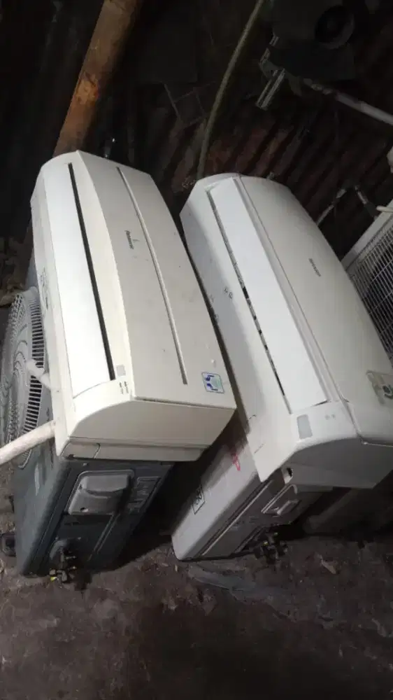 Jual beli AC bekas dan AC rusak