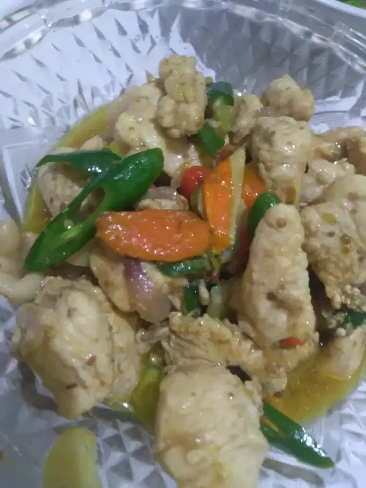 Cari orang bantu jualan nasi