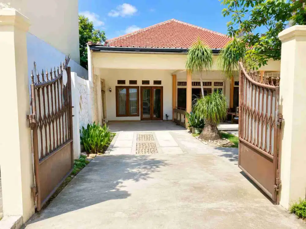 Dijual Cepat Rumah 1 Lantai, Luas, Strategis, Pinggir jalan raya,  SHM, di Kalimulya, Pondok Rajeg - Depok