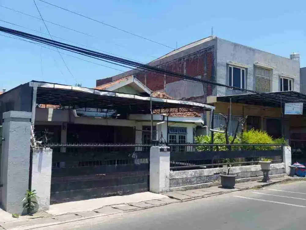DI JUAL RUMAH

KEL. : JAMBANGAN 
KEC. : JAMBANGAN 
KAB  : SURABAYA
