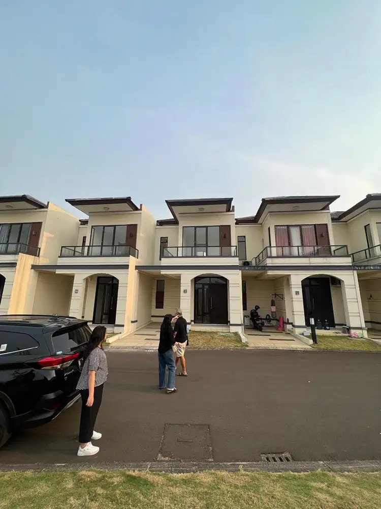 DIJUAL / DISEWAKAN RUMAH CLUSTER LAVON 1 CLUSTER GRACIA (TerDepan)