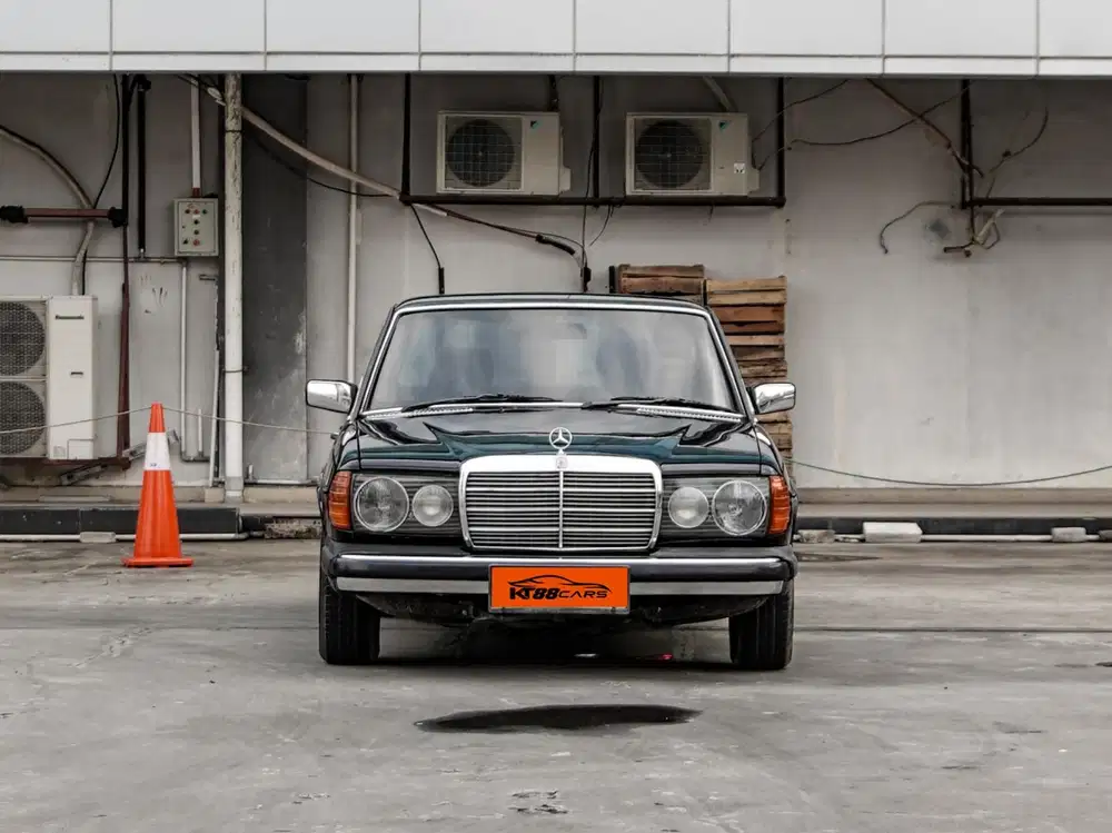 MERCEDES BENZ TIGER 200 W123 AT TAHUN 1984