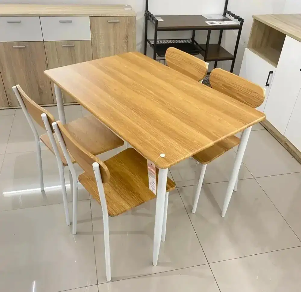 PROMO SET MEJA MAKAN 4 KURSI