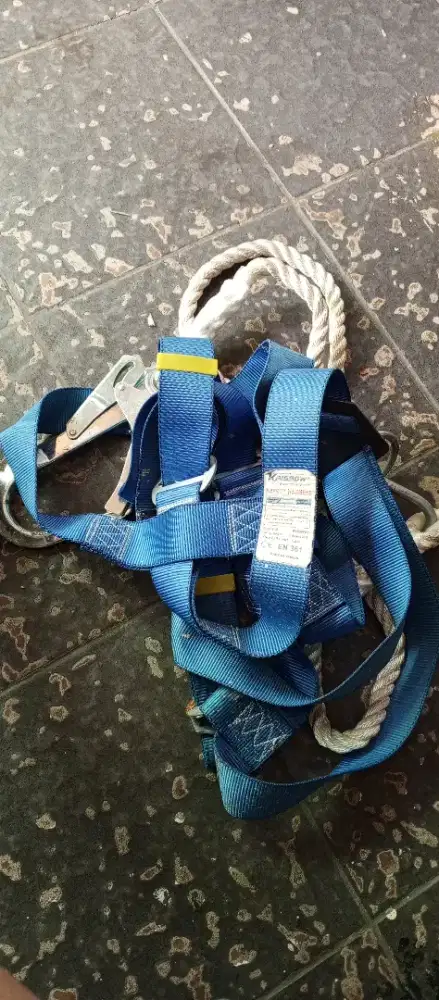 Safety harness krisbow
