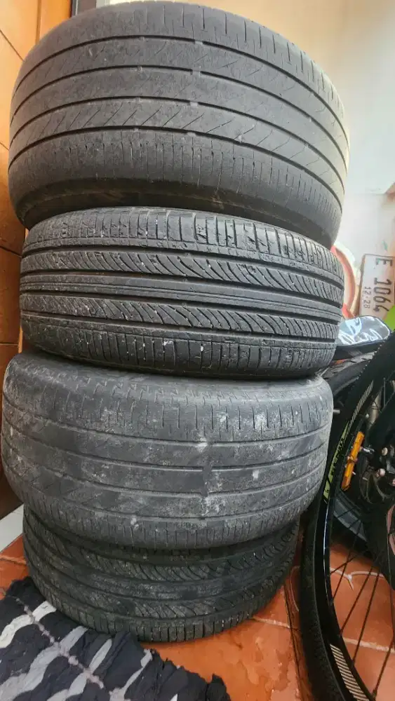 Jual velg + ban ring 17 harga Rp.2.500.000 nego