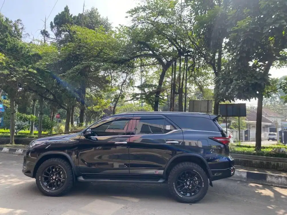 Fortuner VRZ 2.8 Diesel GR Sport Km23rb