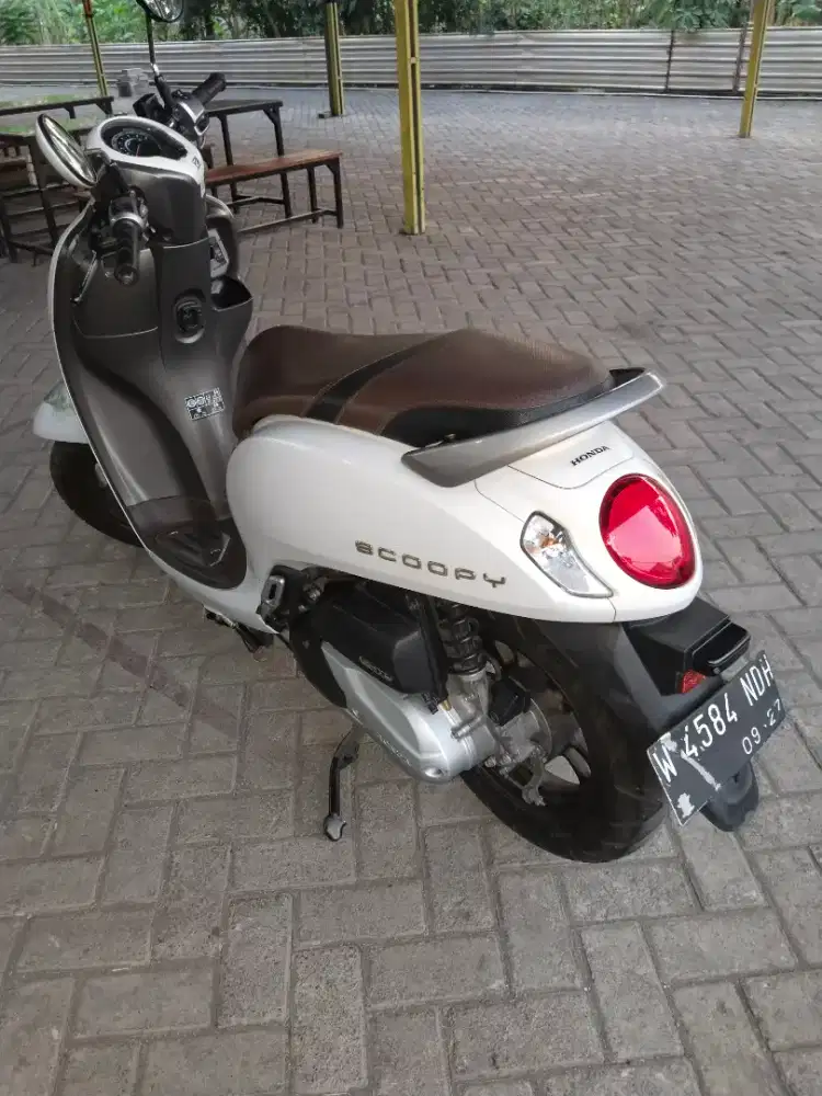 Motor scoopy 2022