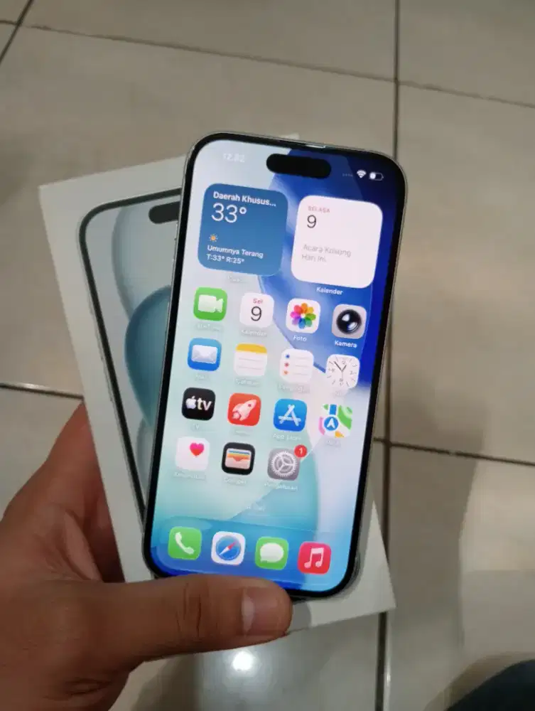 iPhone 15 128gb iBox garansi on