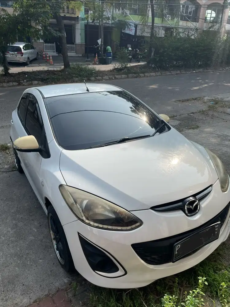 Mazda 2 2012 Bensin