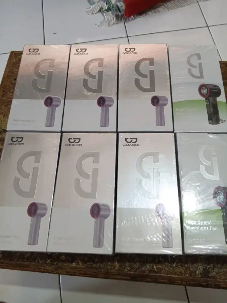 Goojodoq GFS001 High speed Fan 100 Gear 4000mAh Large Battery