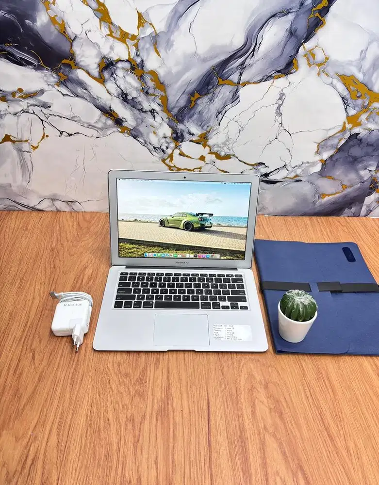 MacBook air 13 2017 i7-8-256