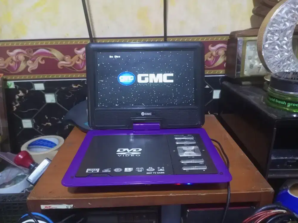 DVD player GMC 808T