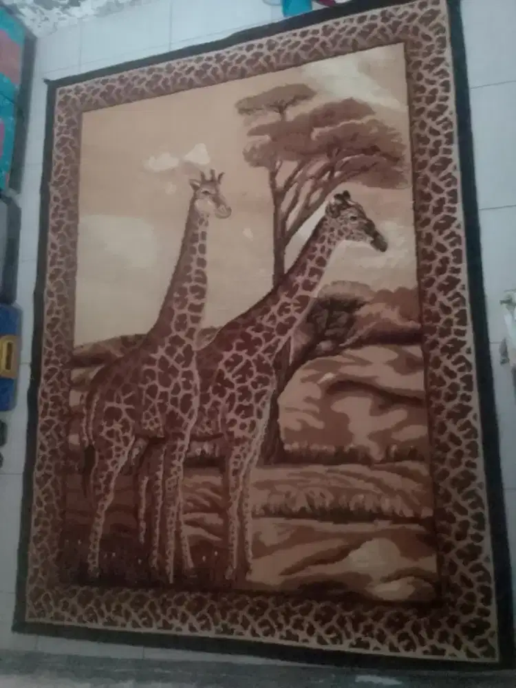 Karpet bulu tebal