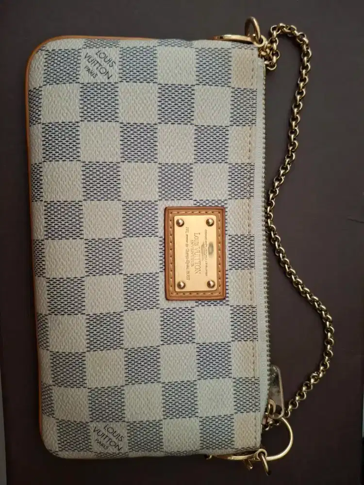 LV Damier Azur Pouch Size