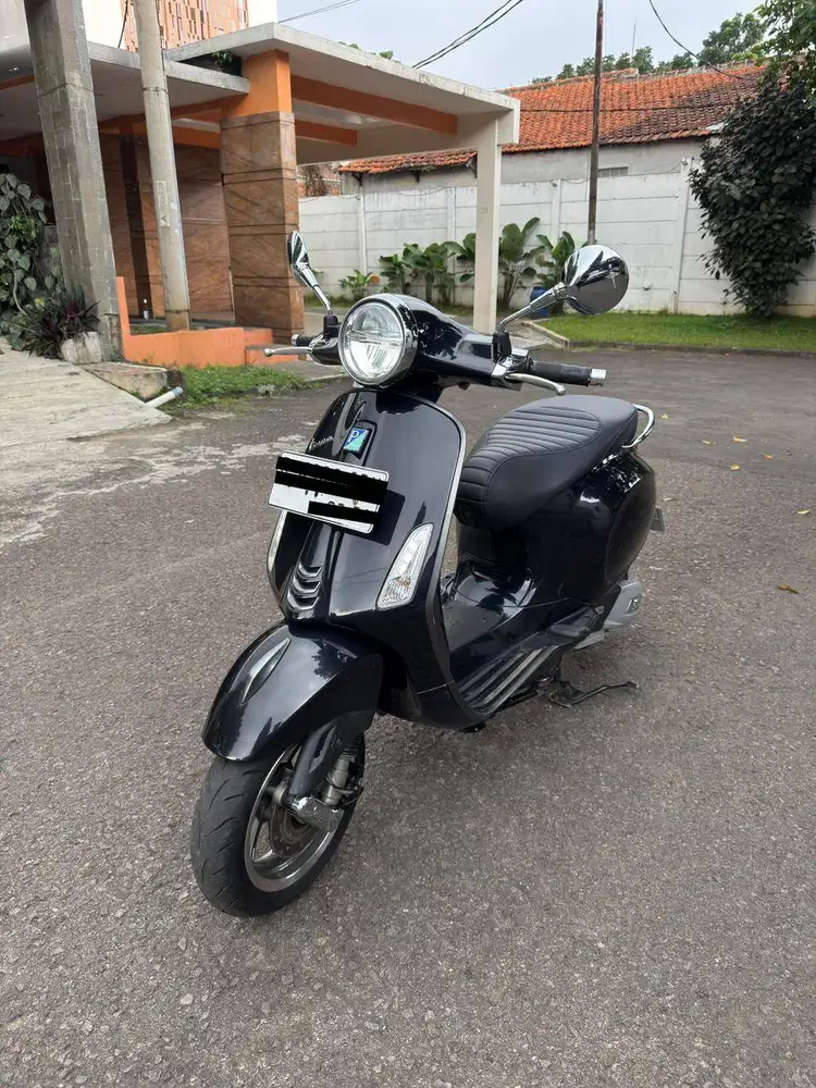 Vespa Primavera 2021