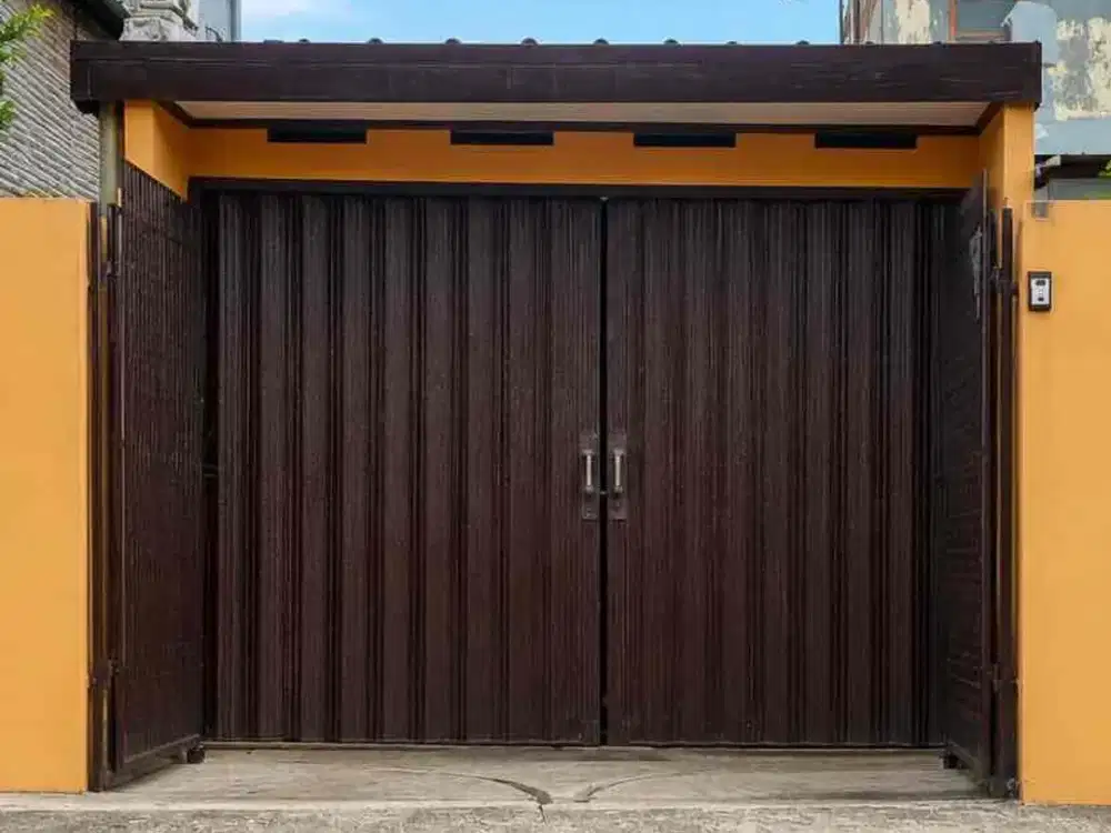 DIJUAL – Rumah 1 Lantai Dual Akses Jalan (Sangat Cocok untuk Usaha)