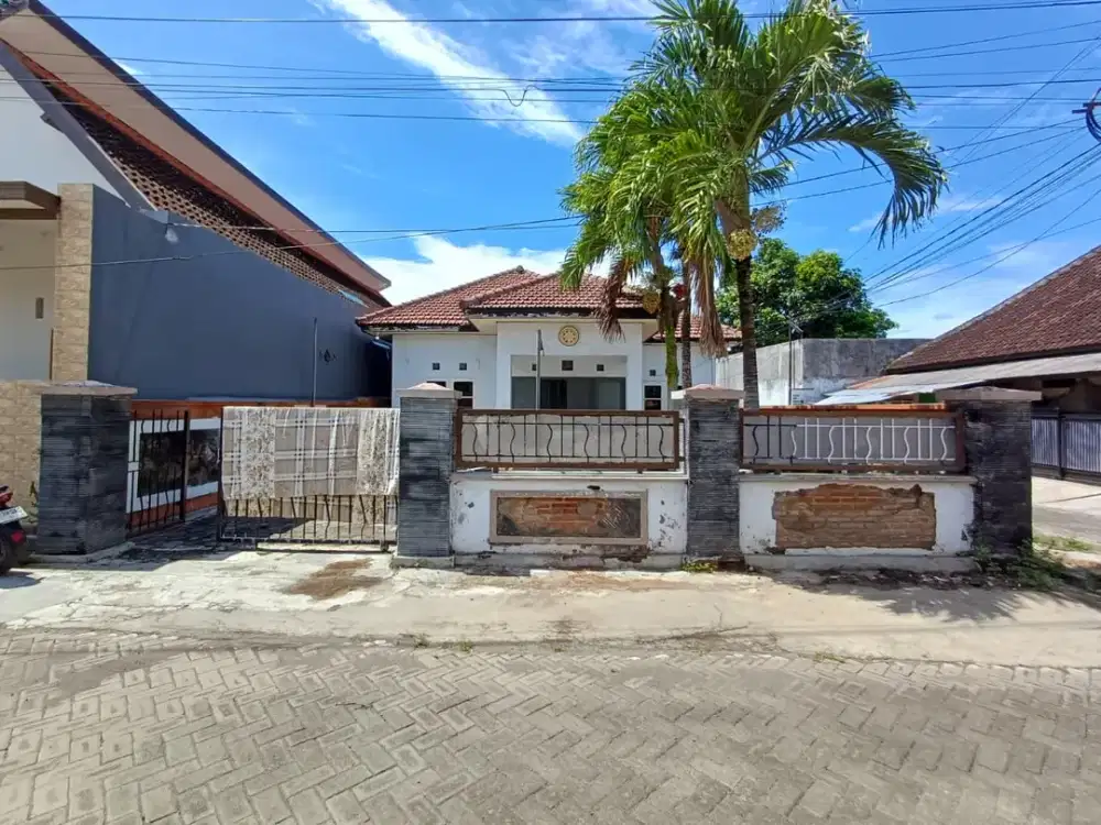 DIJUAL! RUMAH SIAP HUNI TENGAH KOTA, LATENG- BANYUWANGI