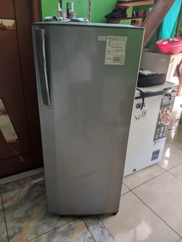 dijual frezzer kulkas