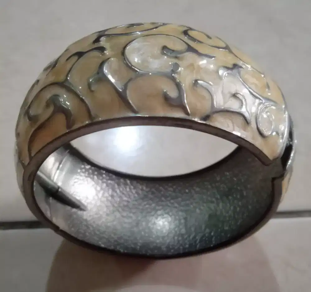 Gelang fashion import