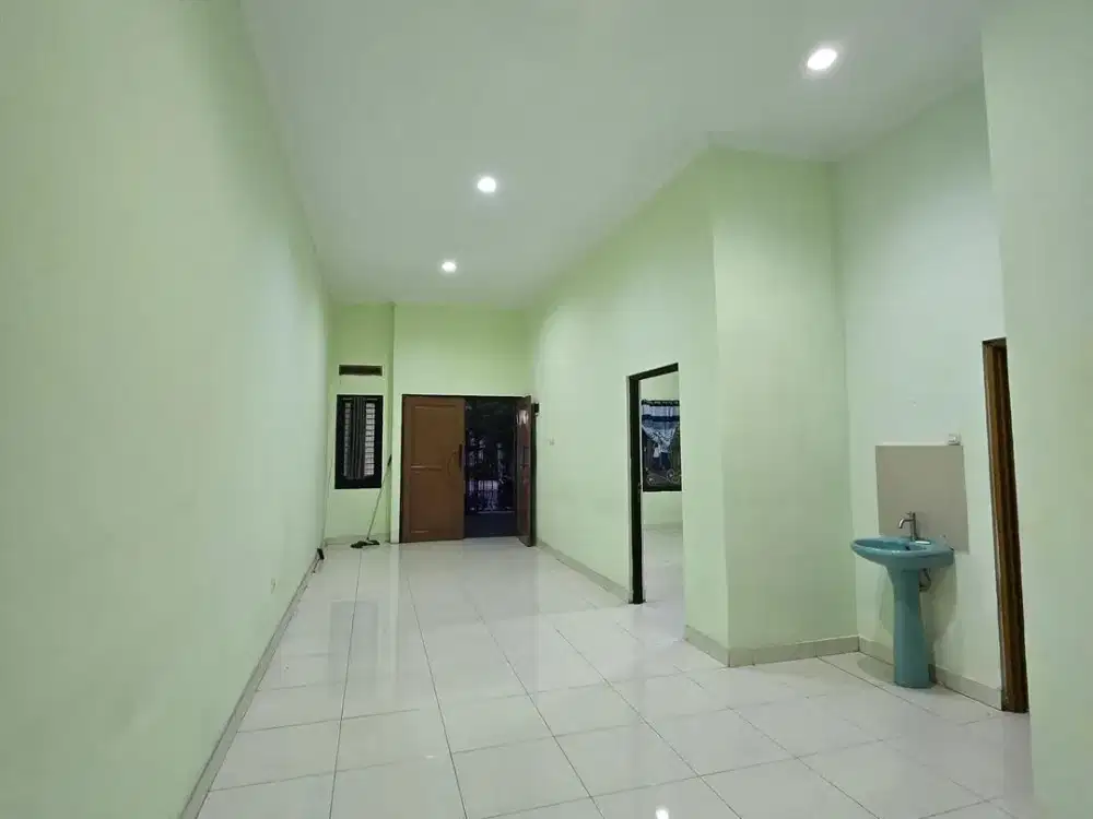 Disewakan Rumah Kalideres Permai JakBar Strategis Dekat Sekolah
