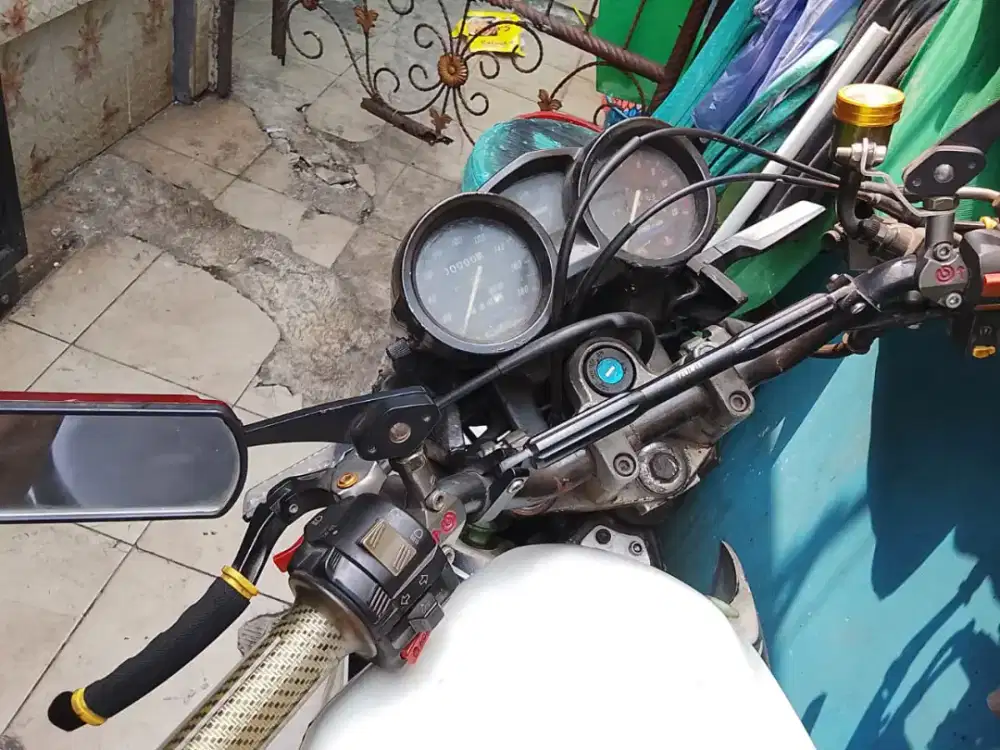 Yamaha Vixion  tahun 2012 stnk hilang  bpkb ada  knalpot racing