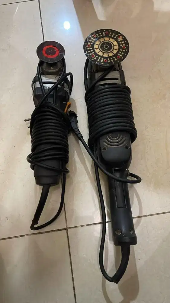 Mesin poles mobil