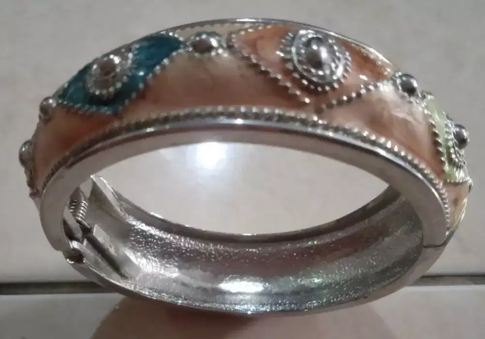Gelang fashion import