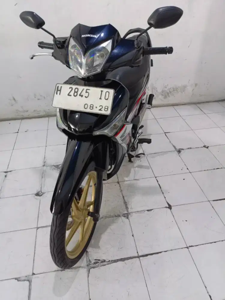 supra x 125 thn2013 hitam