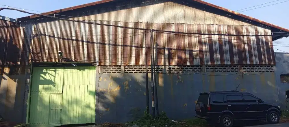Disewakan gudang eks pabrik genteng beton beserta kantor