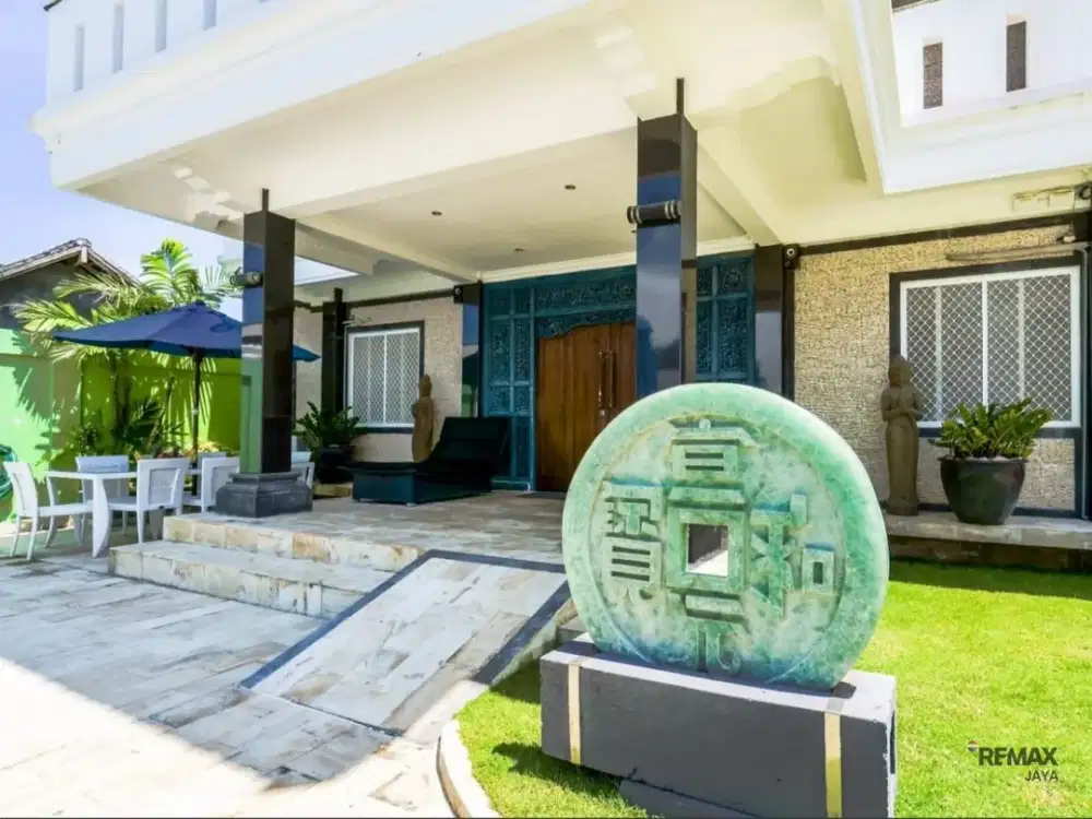 Exclusive 5 Bedrooms Villa For Rent At Kutuh, Nearby Pandawa Beach
