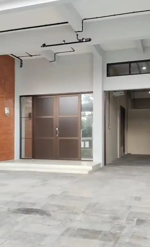 Dijual Rumah Lux Besar Siap Pakai Sayap Buah Batu Dekat Batununggal