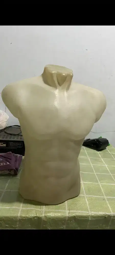 Patung dewasa cowok