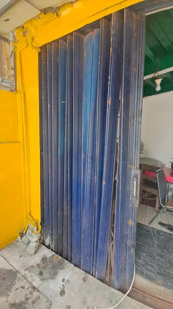 Folding gate bekas cengkareng