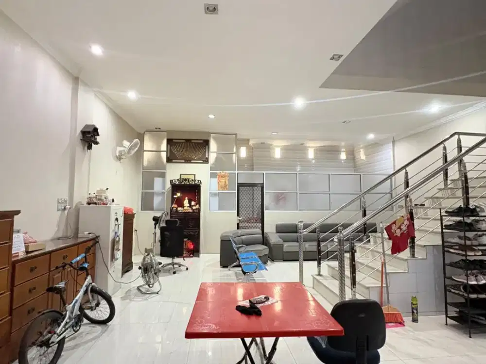 VILLA MAKMUR GARDEN 4,5 LANTAI