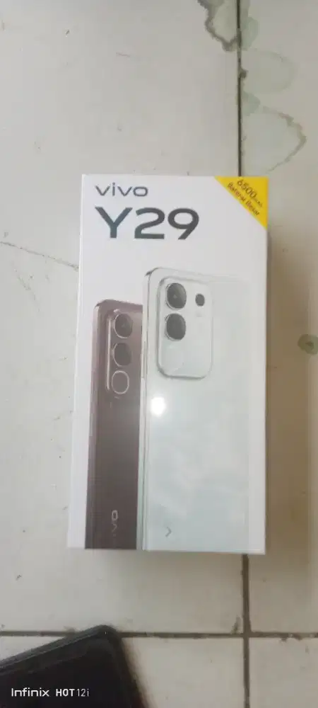 Di jual Vivo y29 ram 6/128 putih