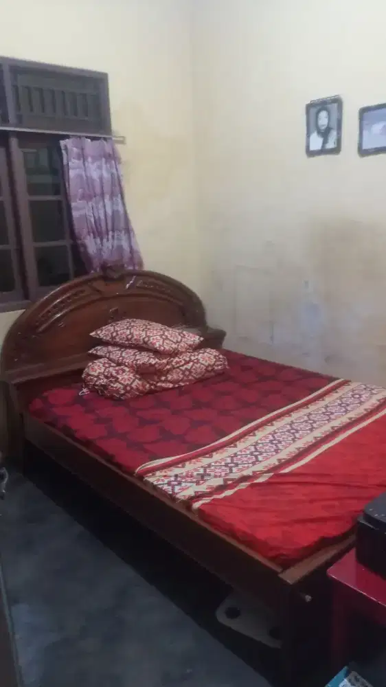 Dipan Kasur Kayu Jati Nomor 2