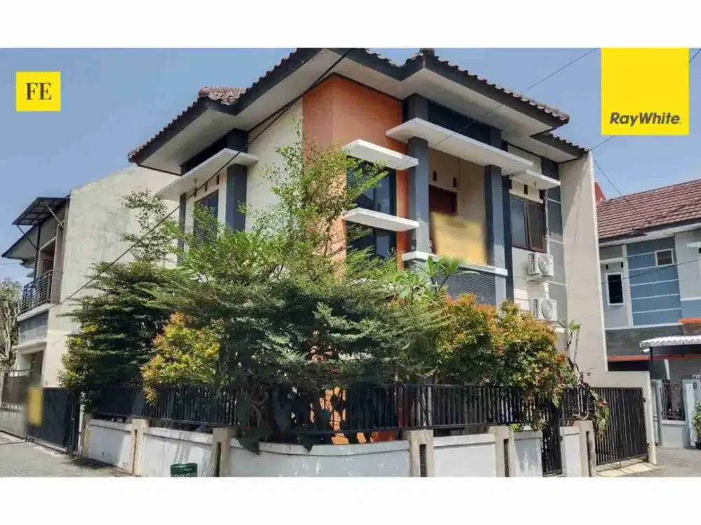 dijual rumah mewah 2 lantai di pastika pogung residence mlati yogya