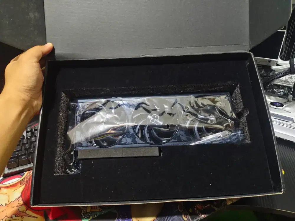 VGA RTX 5060 Ti 16GB GDDR7 SAMSUNG - TRIPLE FAN GAINWARD