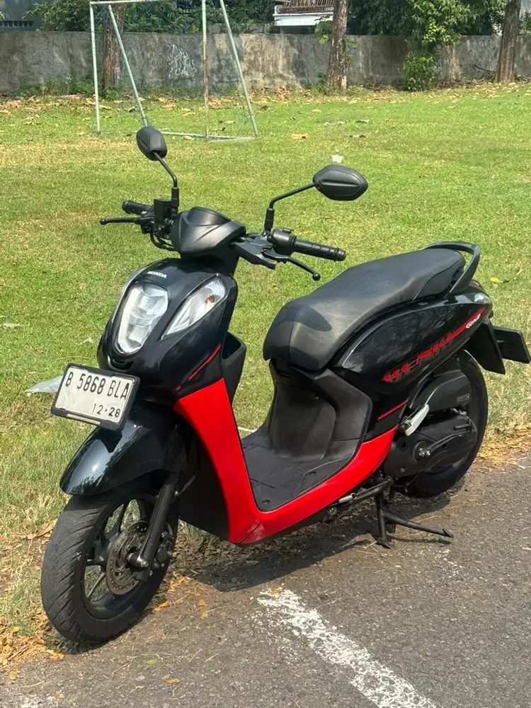 TT/DIJUAL CEPAT!! HONDA GENIO CBS DONAT KEY 2 KTP ATAS NAMA SENDIRI
