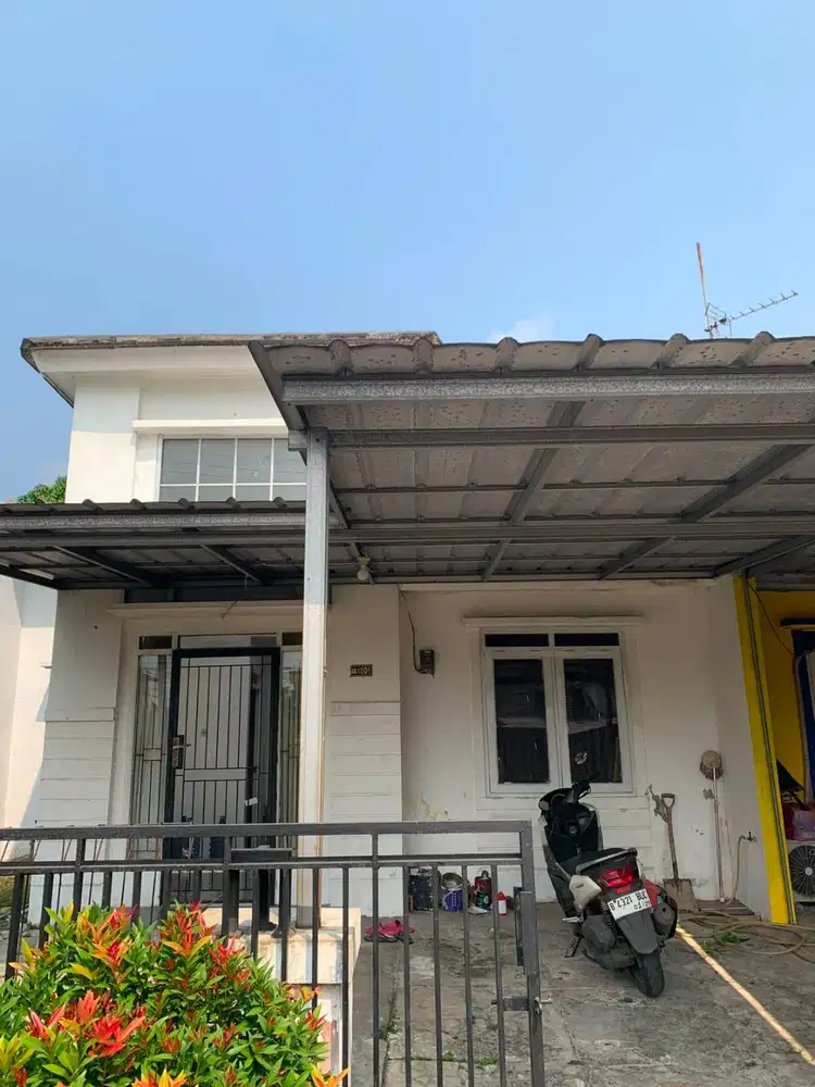 RUMAH HOEK LT 186M JUAL MURAH CEPAT