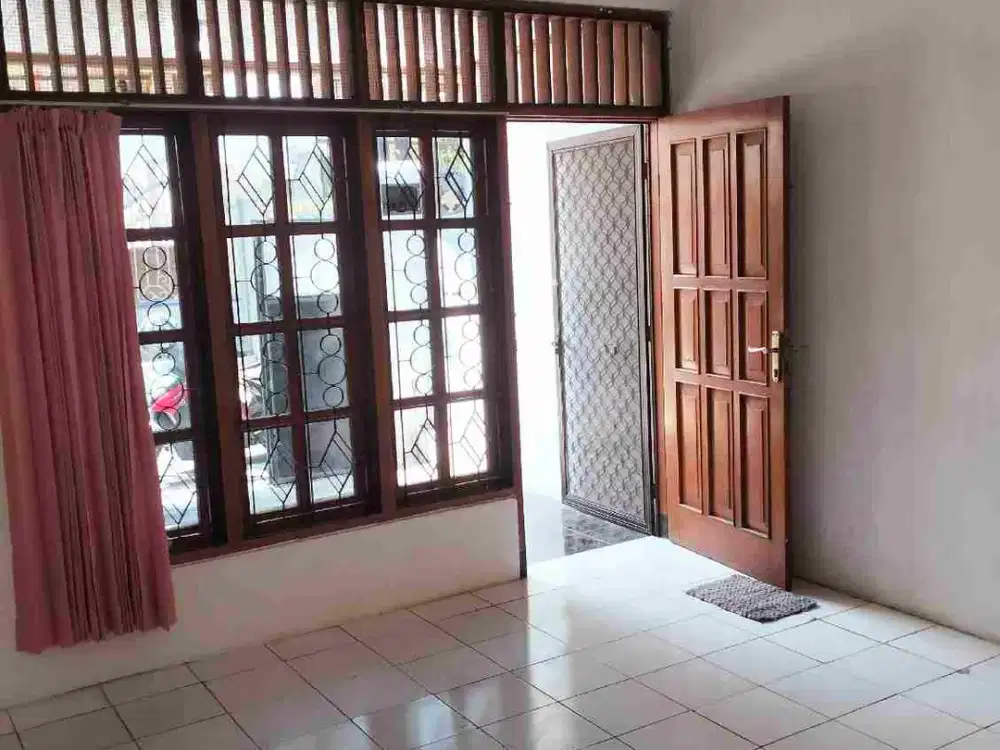 Jual / Kontrak Rumah Bratang