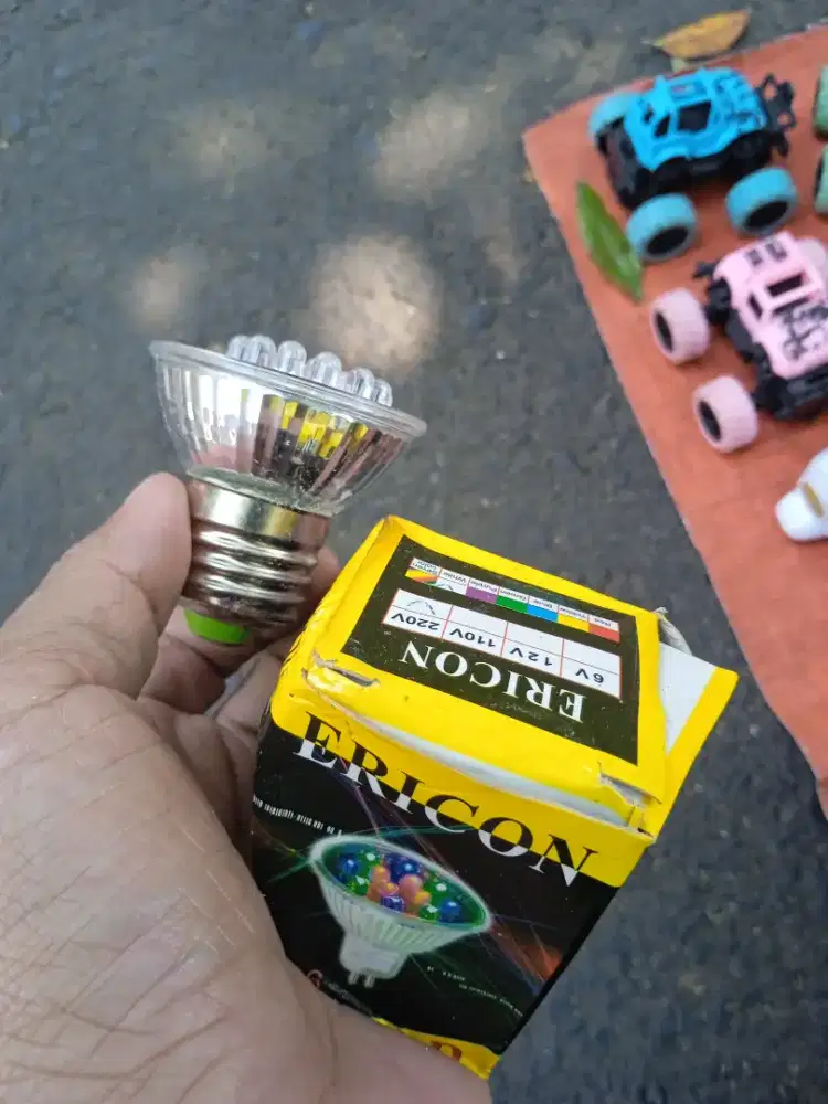 Lampu led unik fitting standar