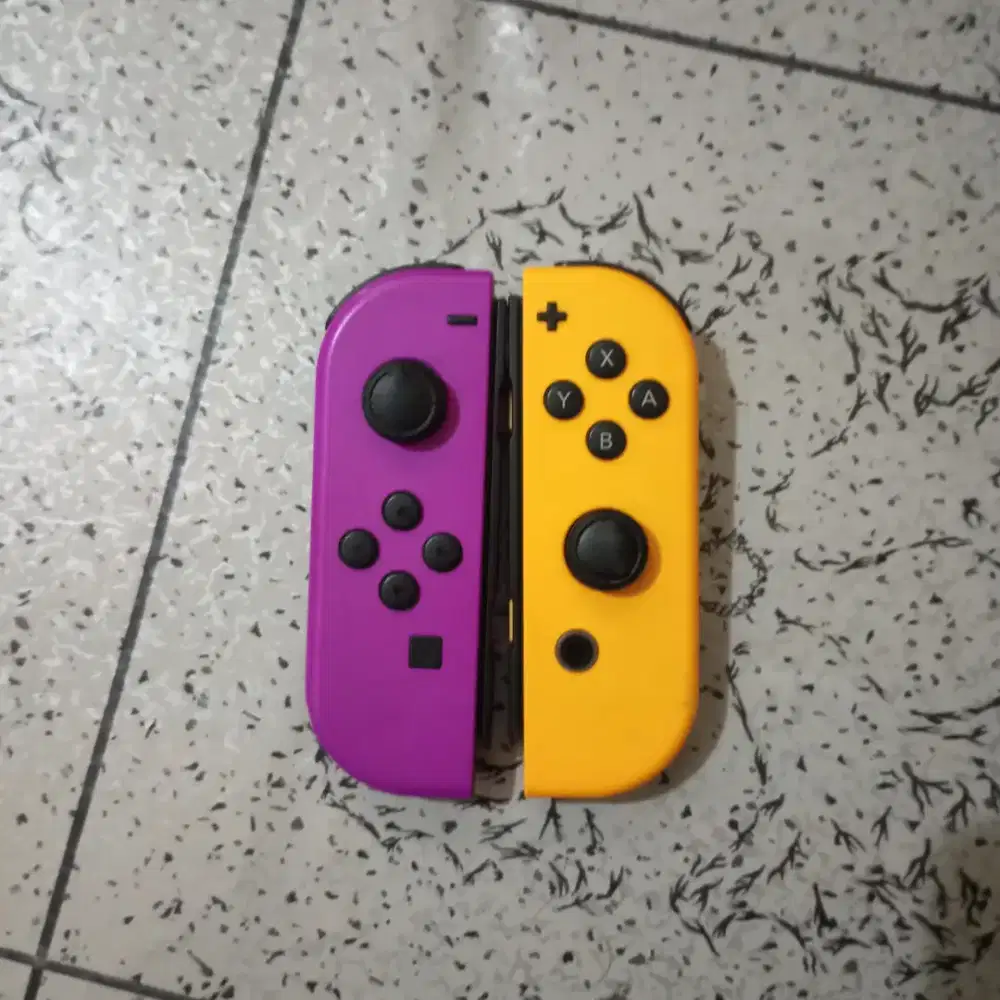 Joycon purple yellow original Nintendo