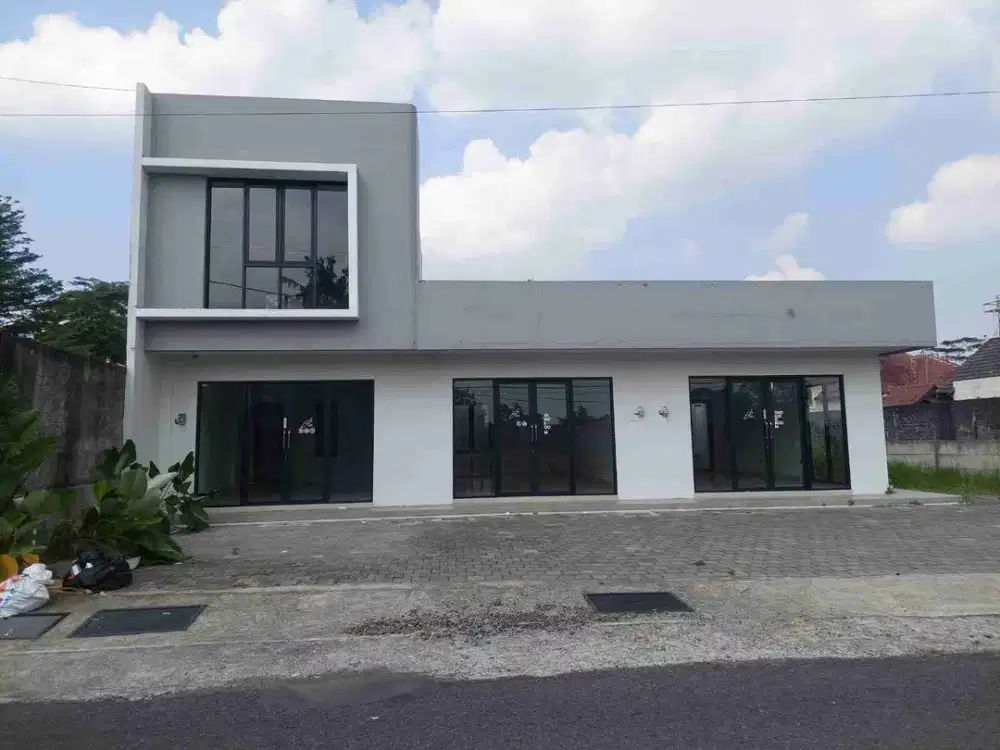Dikontrakkan Ruko Siap pakai Di seputaran jln Palagan Ngaglik Sleman