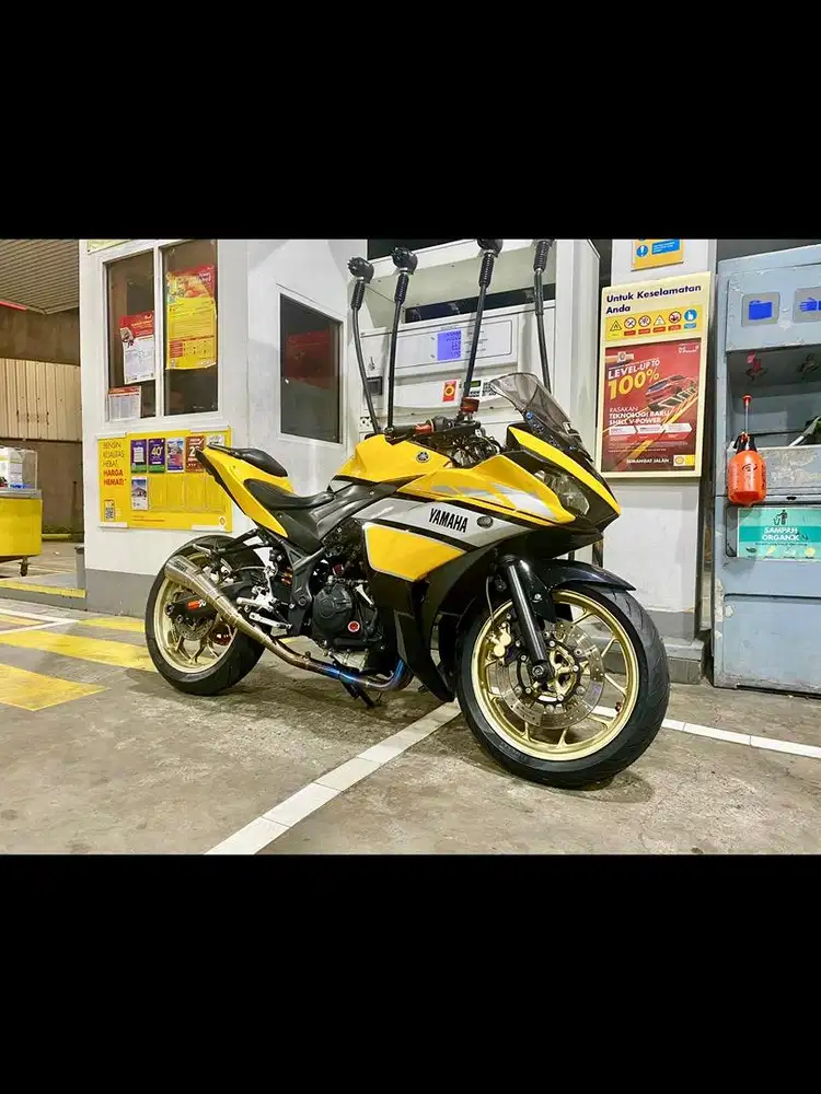 Yamaha R25 Tahun 2015