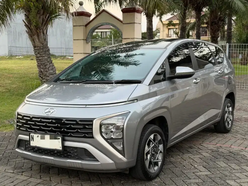 Hyundai Stargazer Prime Two Tone 2023 Matic Abu-abu