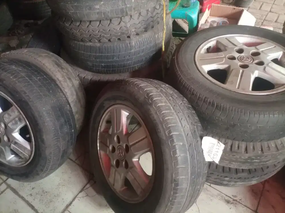 Velg+ban Inova ada 4 set