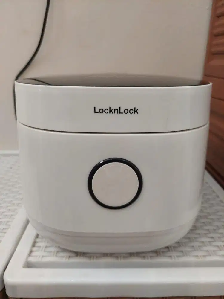 Dijual Murah rice cooker LocknLock low carbo touchscreen EJR846