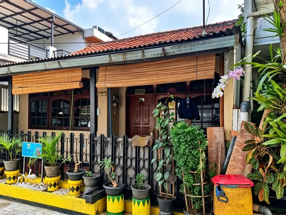 DIJUAL RUMAH ASRI DI FATMAWATI CILANDAK BARAT.