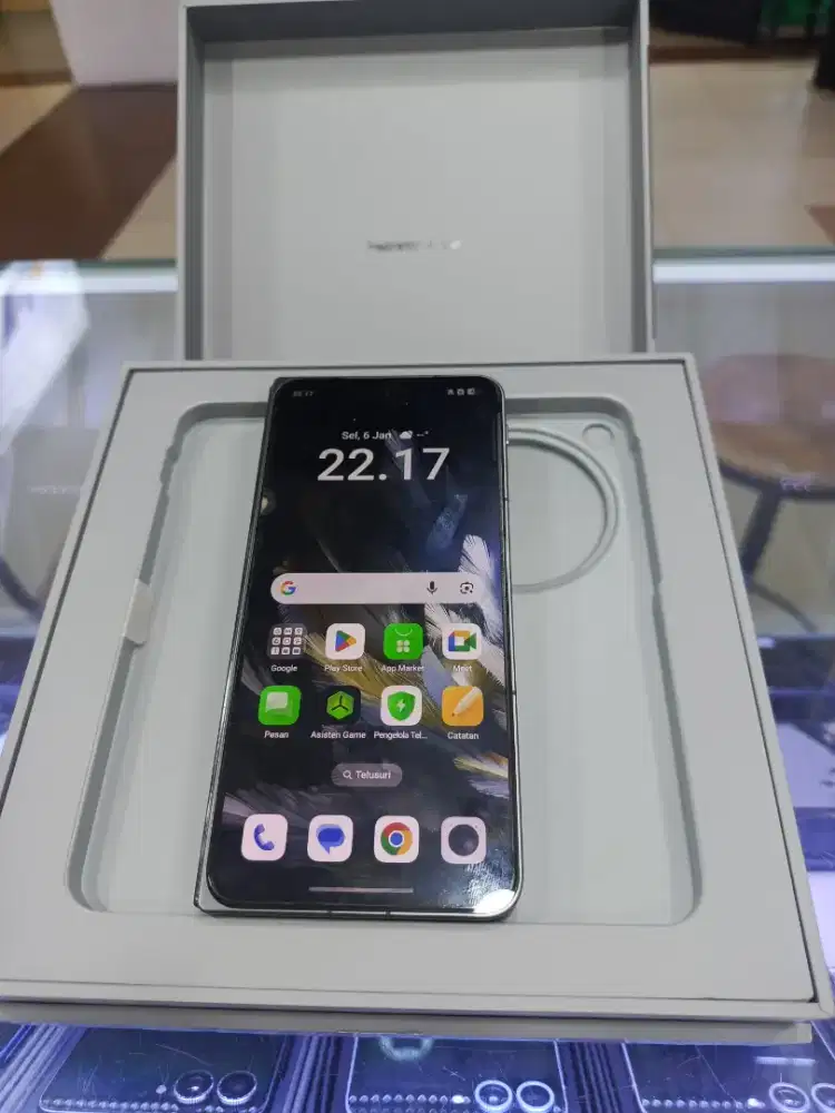 Oppo Find N3 Fold 16/512gb Black second.